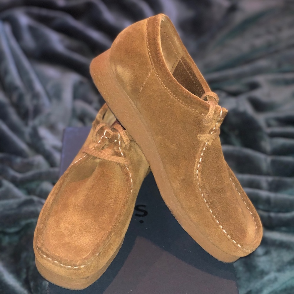 CLARKS mens original WALLABEE size 9.5